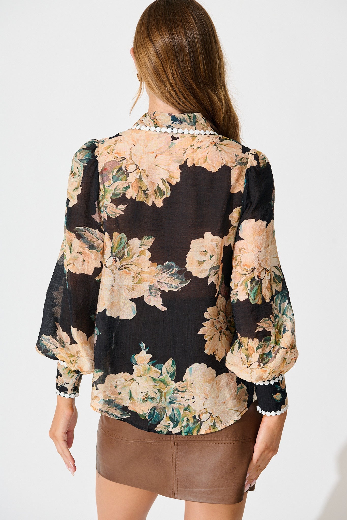 Lynelle Shirt in Black Floral with White Contrast Trim