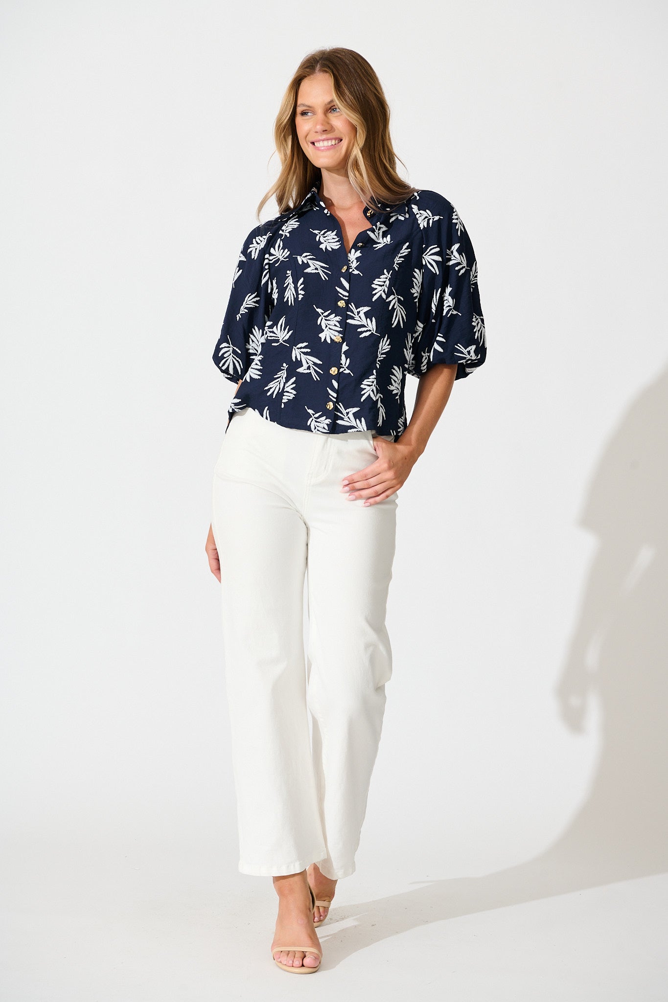 Good Love Shirt in Navy with White Leaf