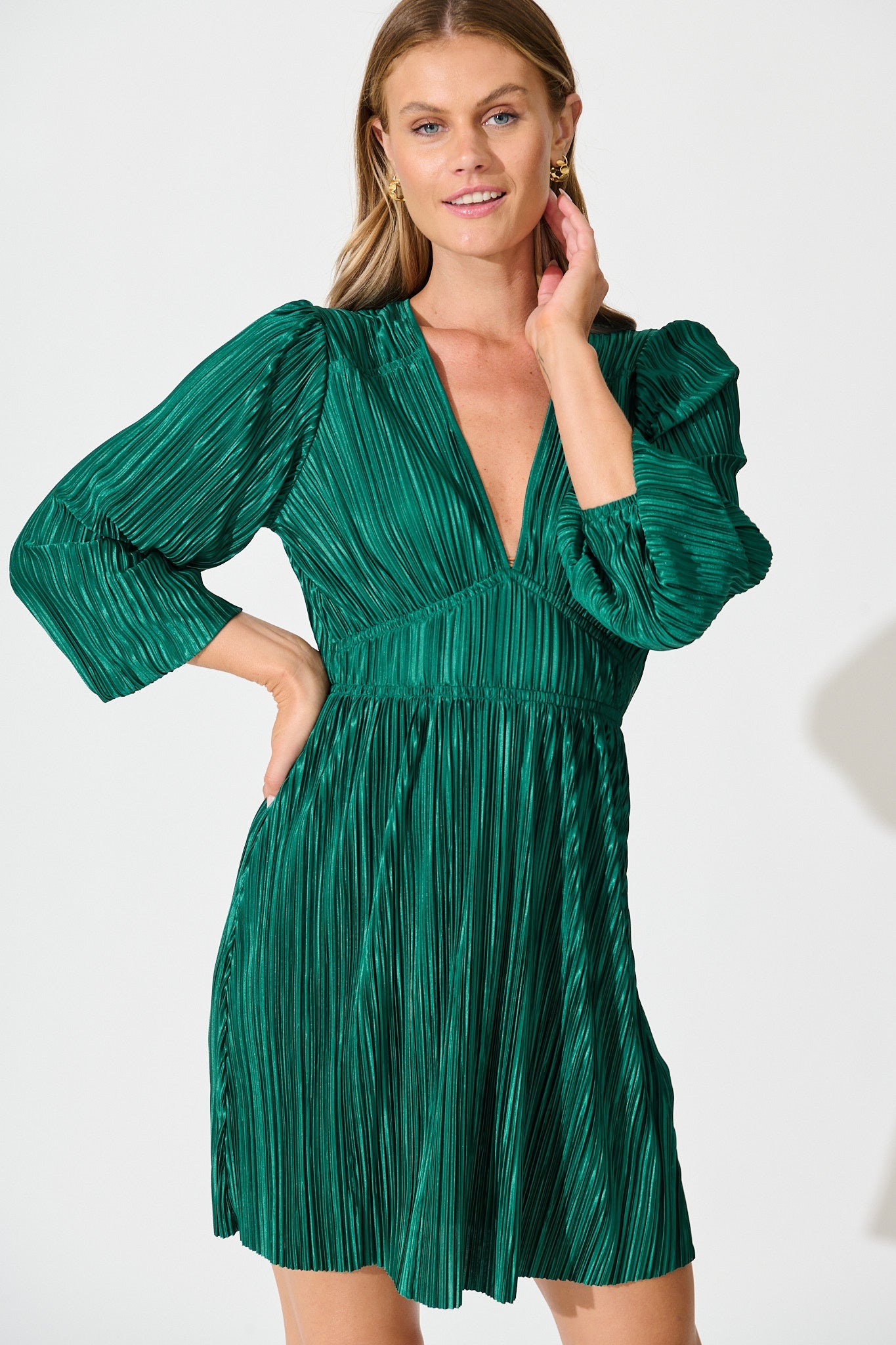 Belle Dress in Dark Green Plisse