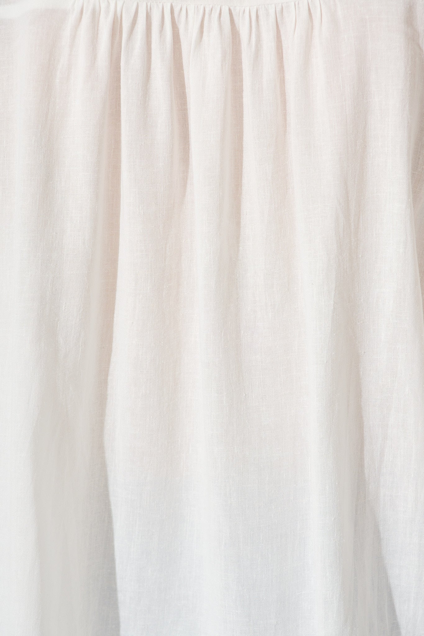 Cascades Top in White Linen Blend