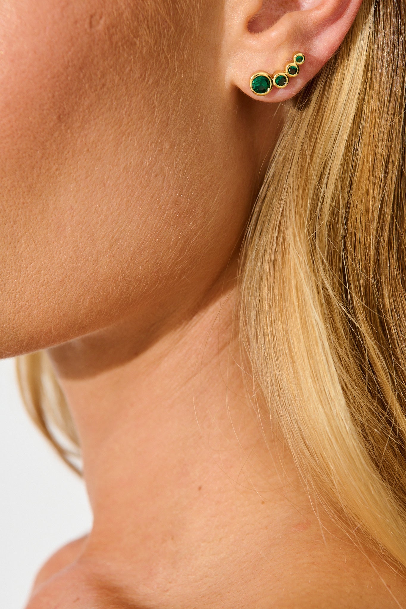 Meteorites Stud Earrings in 18k Gold Plated with Emerald Stones