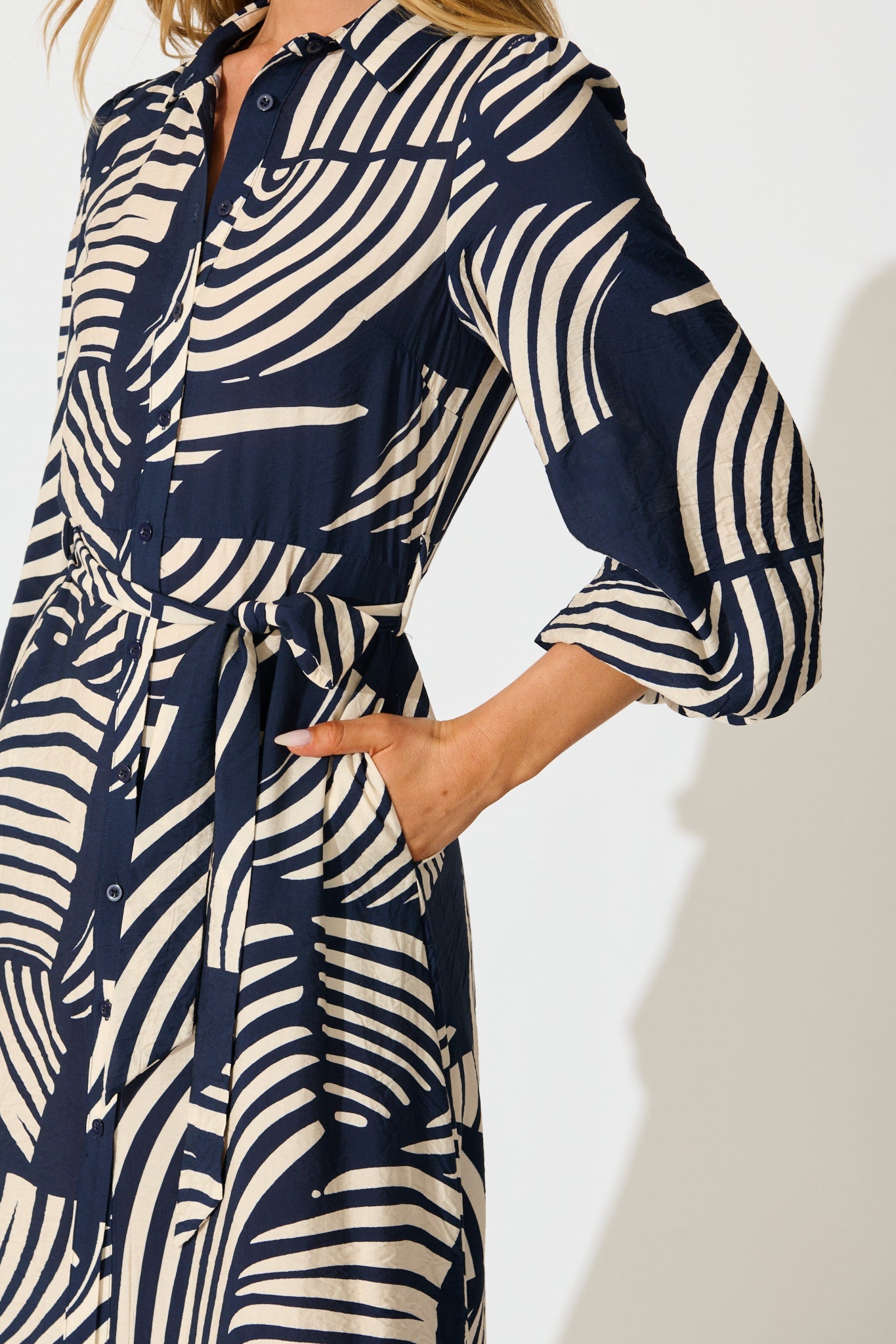 Berlina Midi Shirt Dress in Navy with Cream Linen Blend
