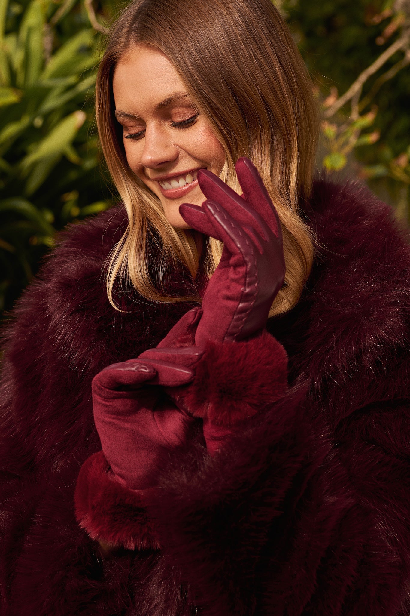 Paris PU Gloves In Wine with Faux Fur Trim