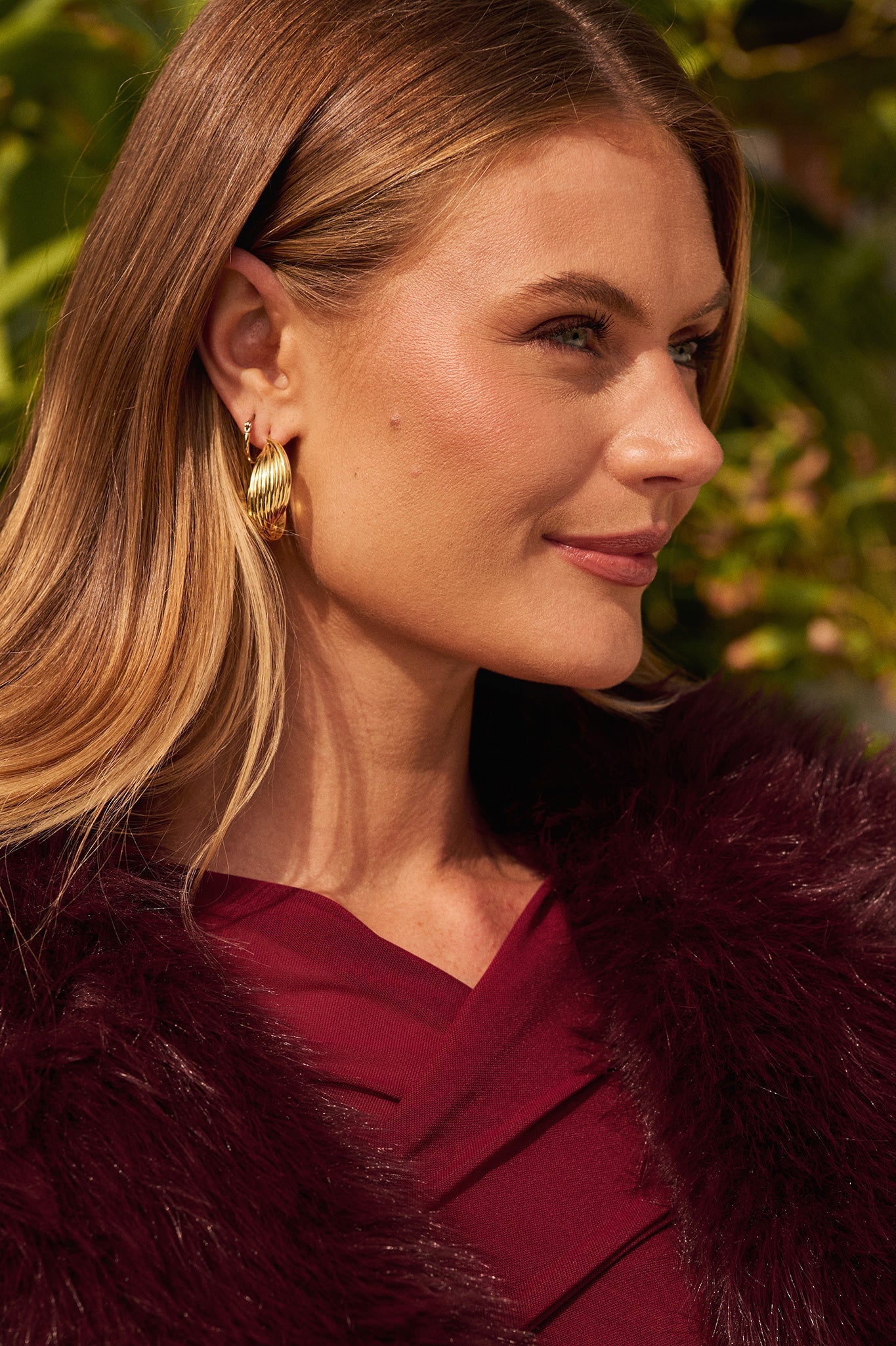 Hana Twisted Ridge Hoop Earrings in Gold