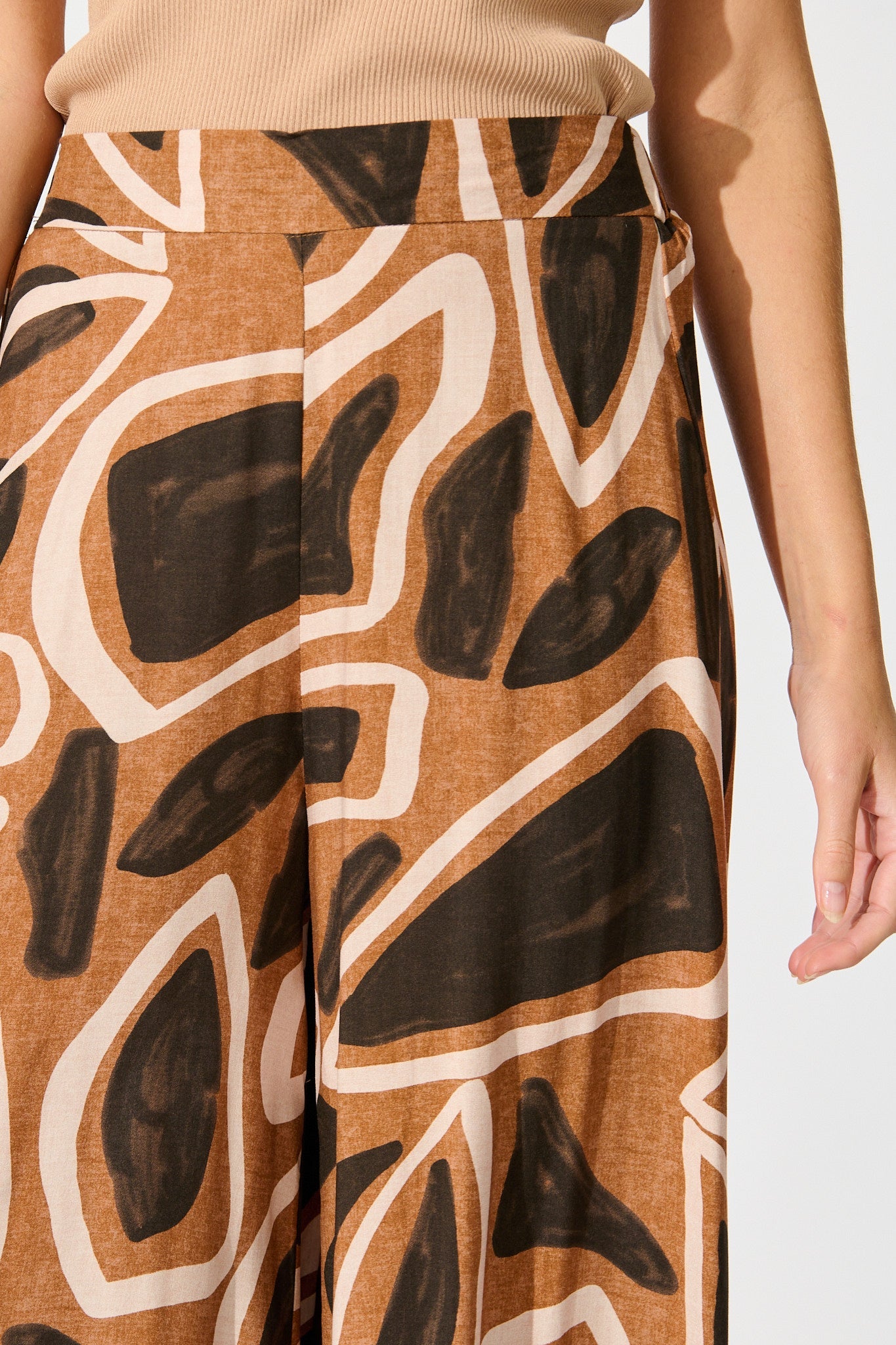 Denver Pant in Neutral Geometric Print