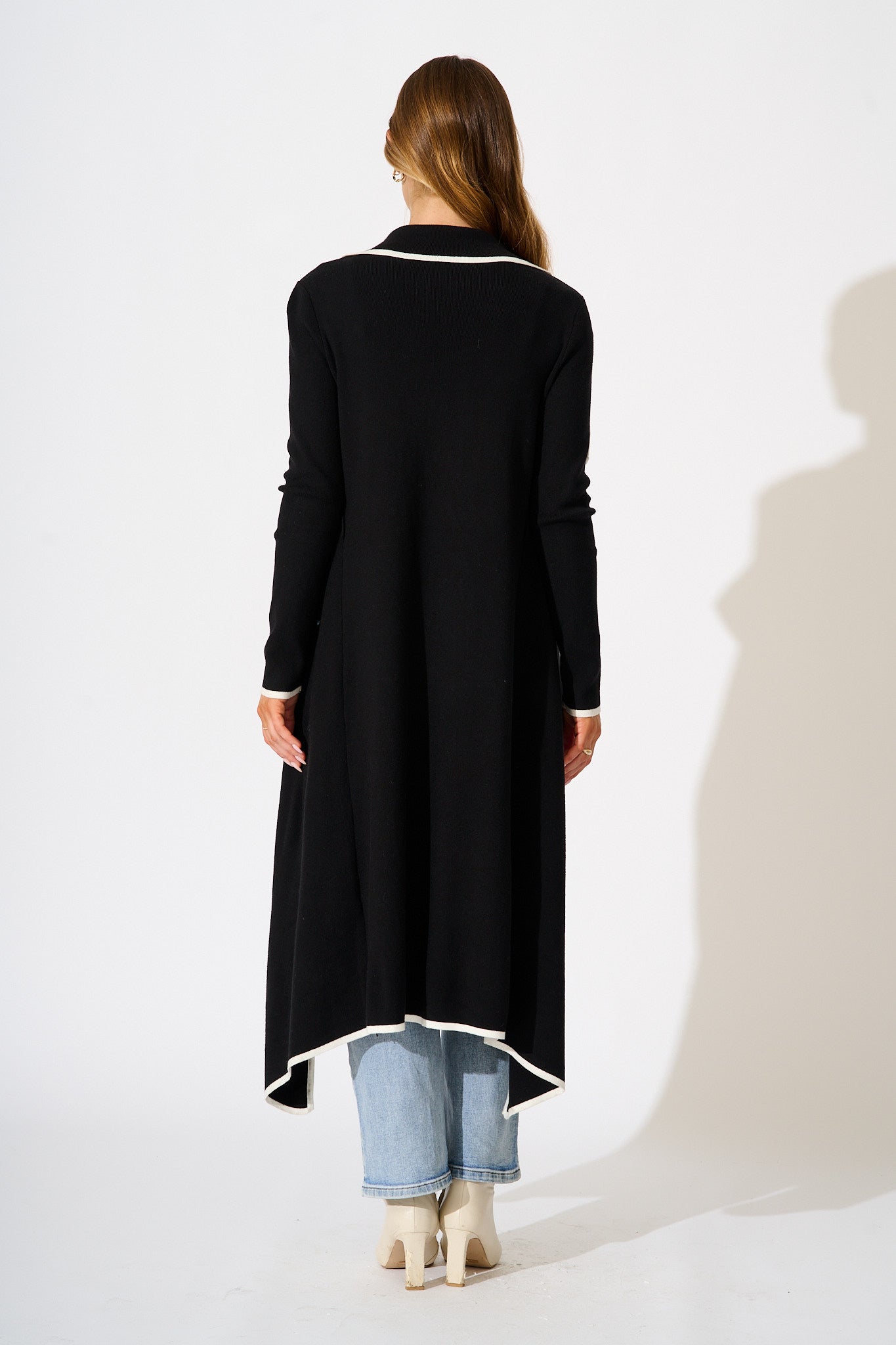 The Contrast Cameo Knit Cardigan in Black