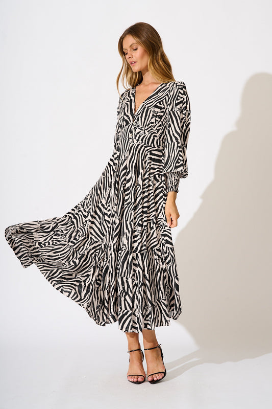 Neveena Maxi Dress In Black with Cream Print