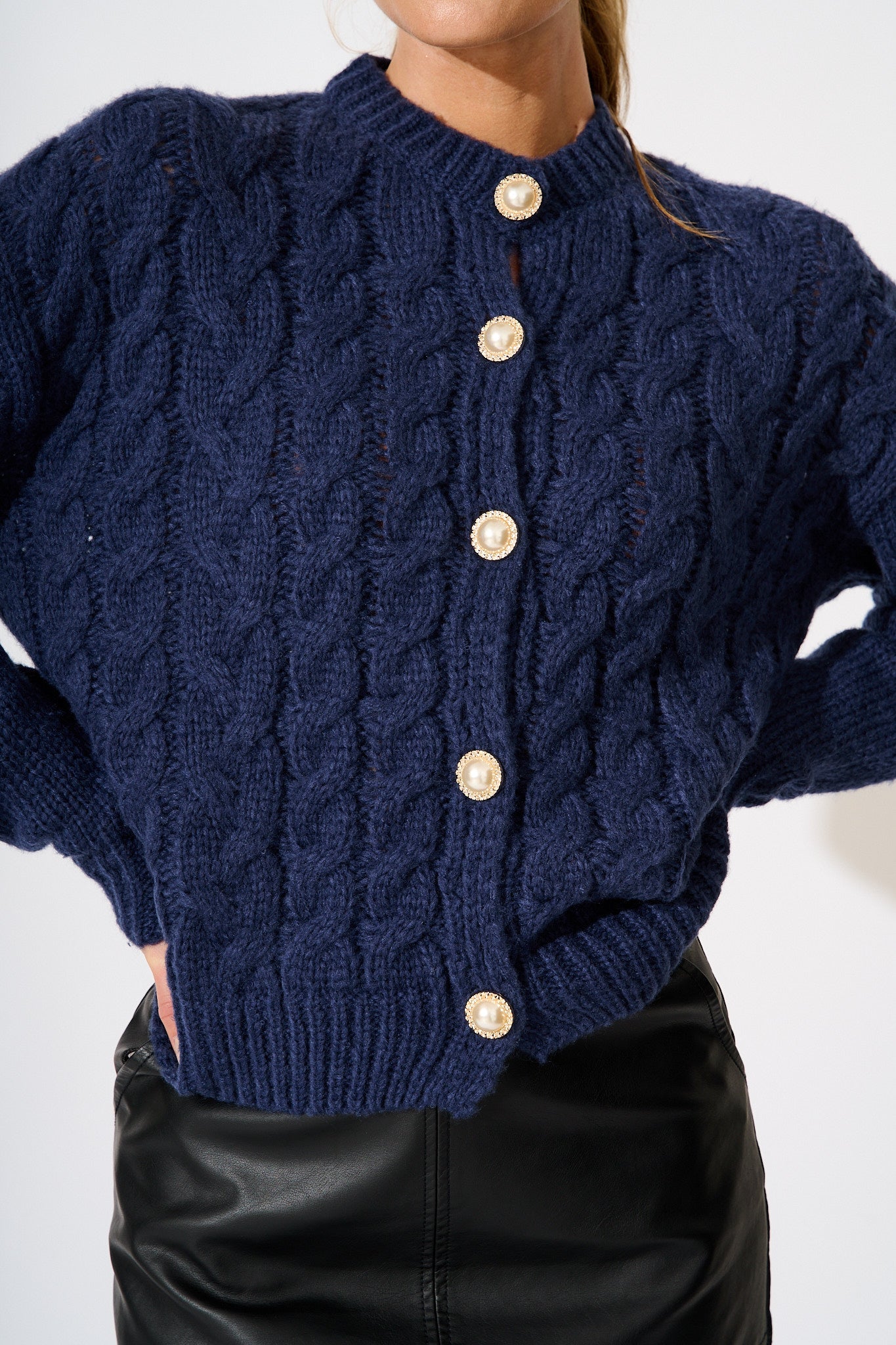 Newport Knit Cardigan in Navy