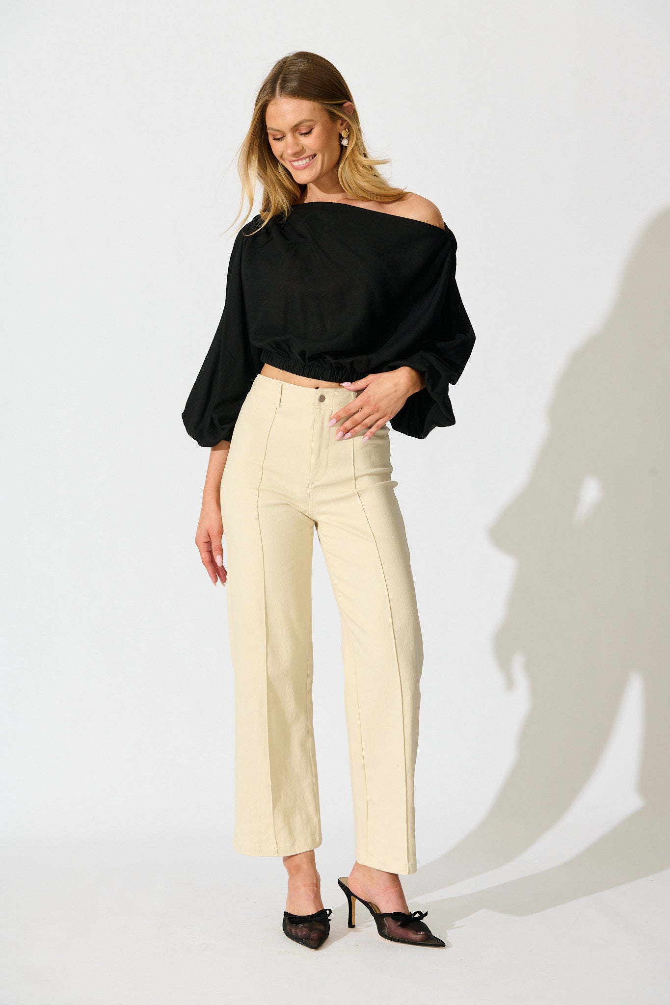 Zita Off Shoulder Top in Black Cotton Linen