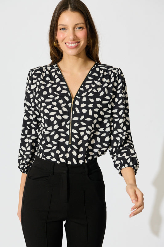 Viviani Zip Top in Black and White Leaf