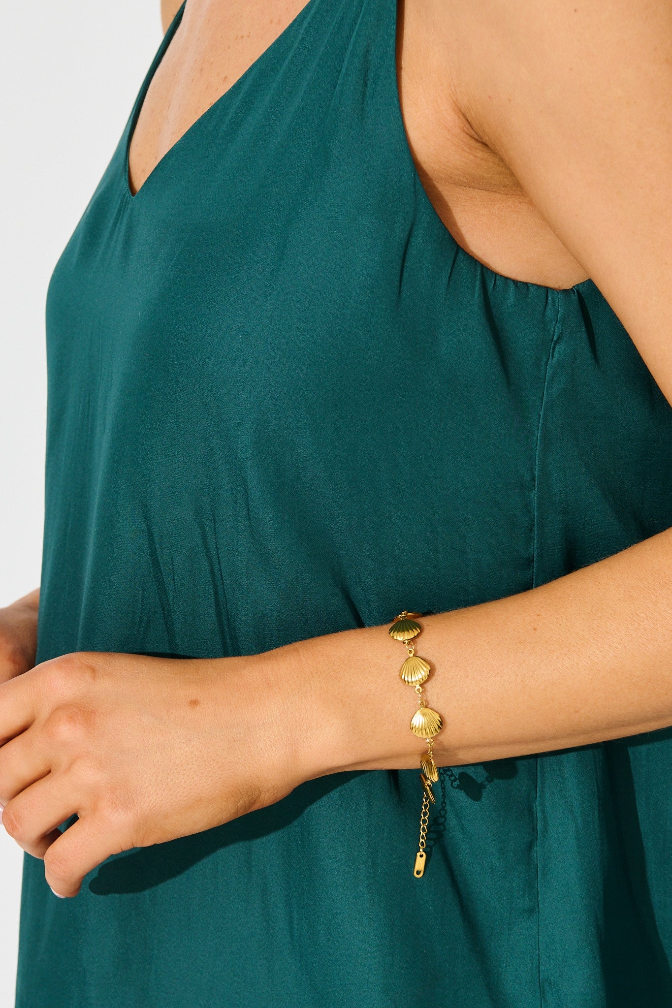 Avalon Shell Bracelet in 18K Gold Plated