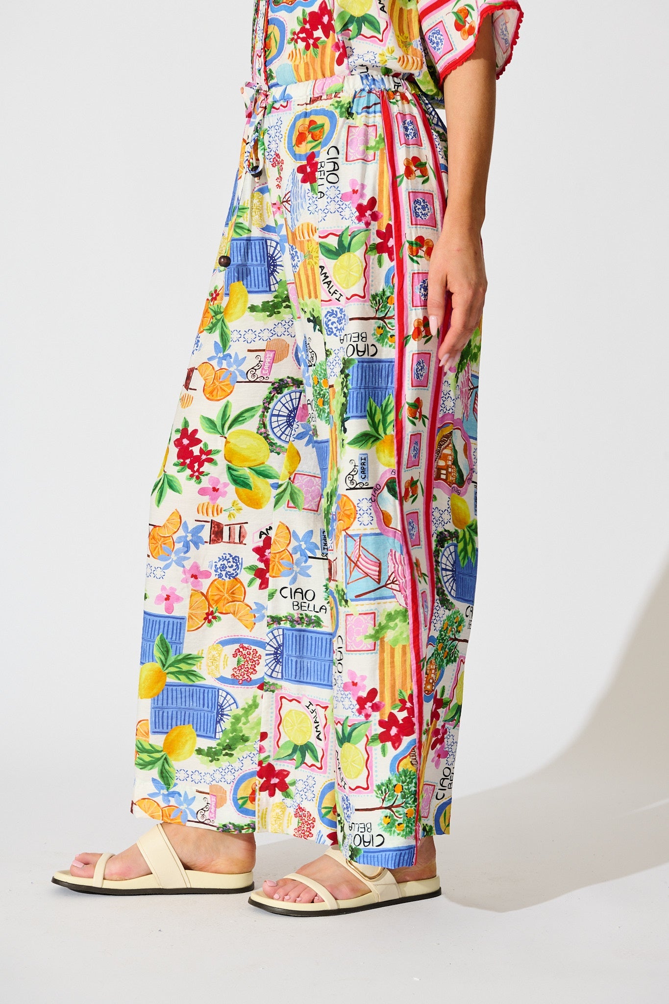 Romeo Pant in White With Multi Print