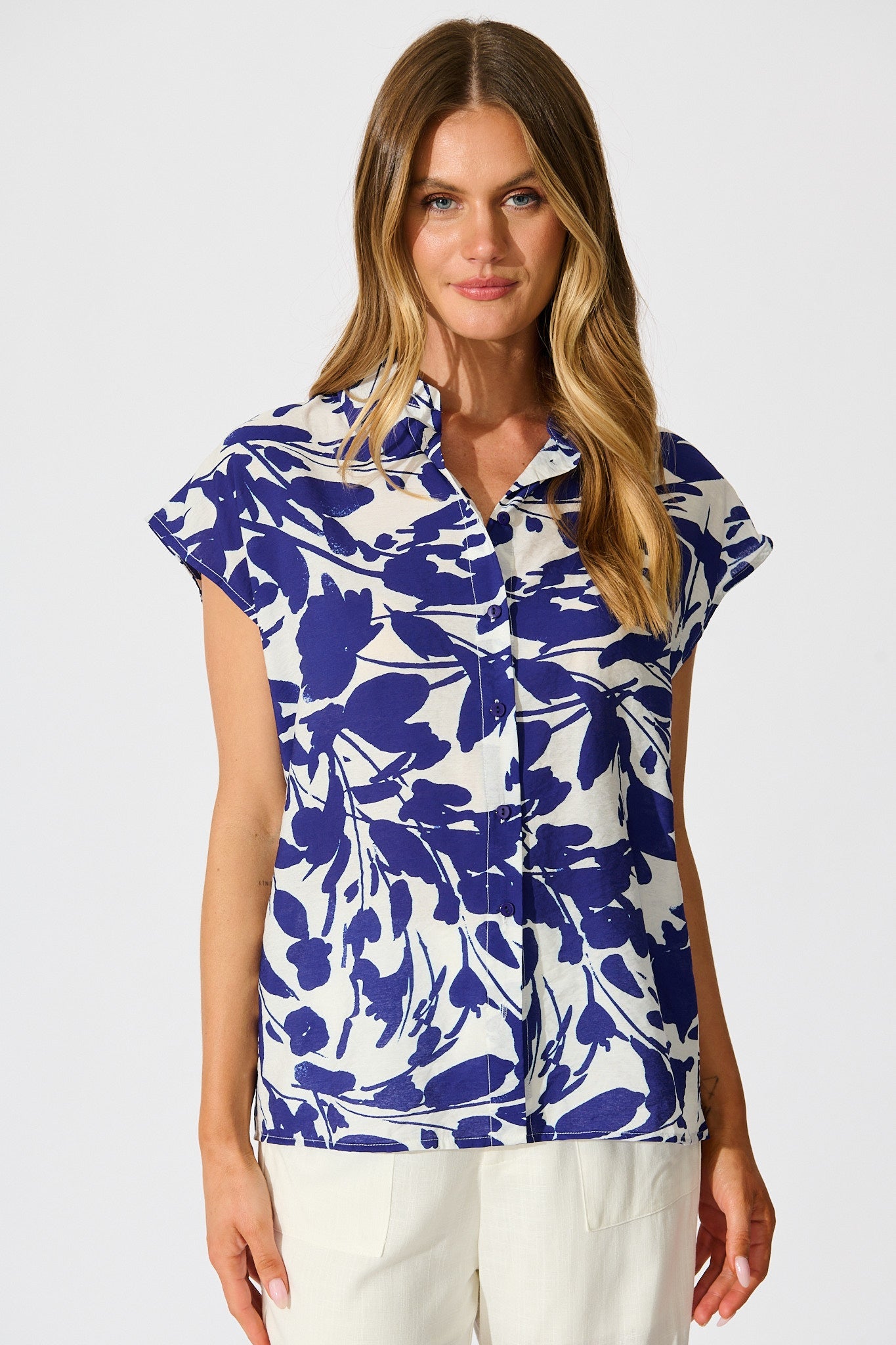 Sharmaine Shirt in White and Navy Print Linen Blend