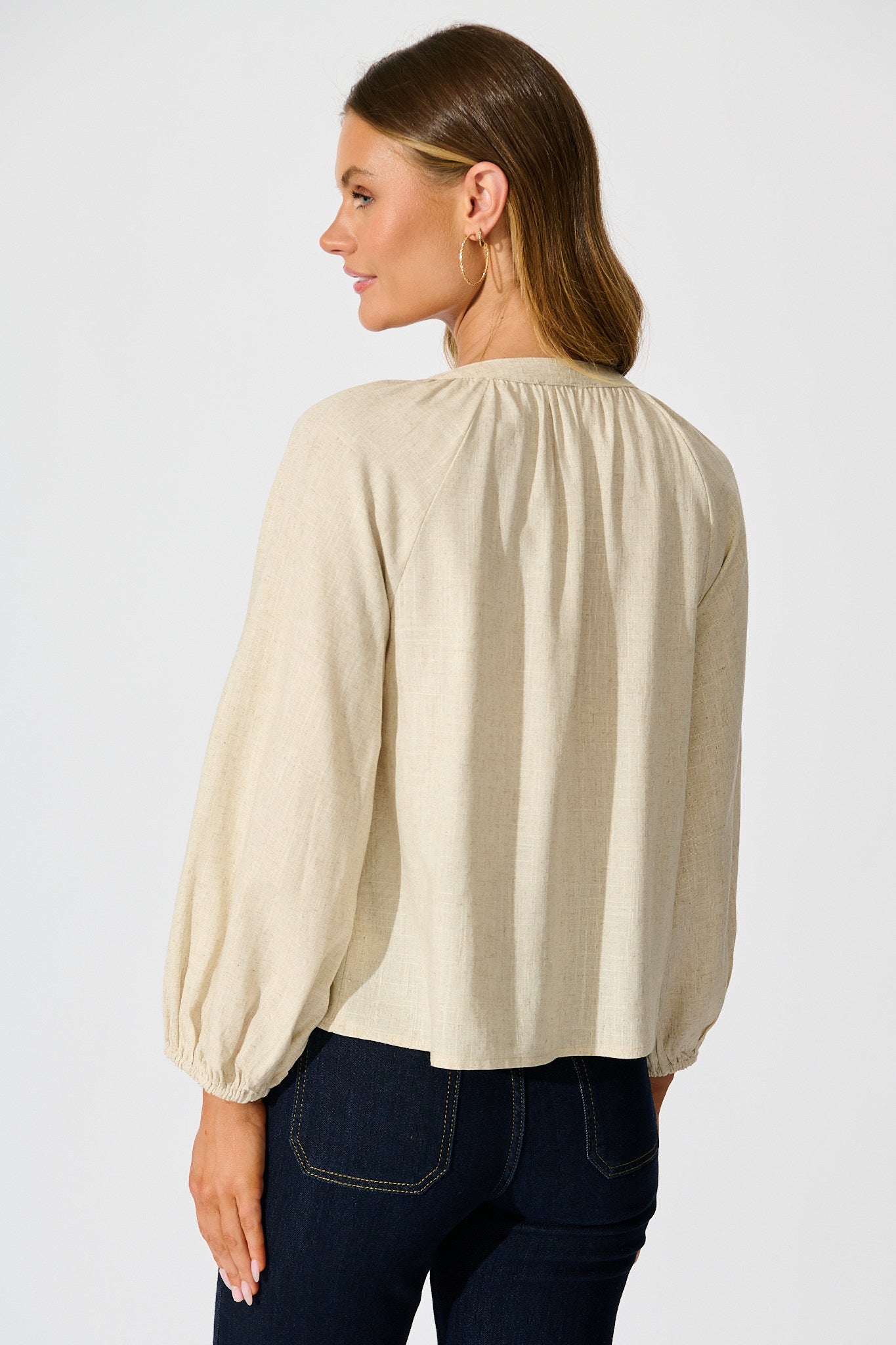 Island Whisperer Top in Oatmeal Linen Blend