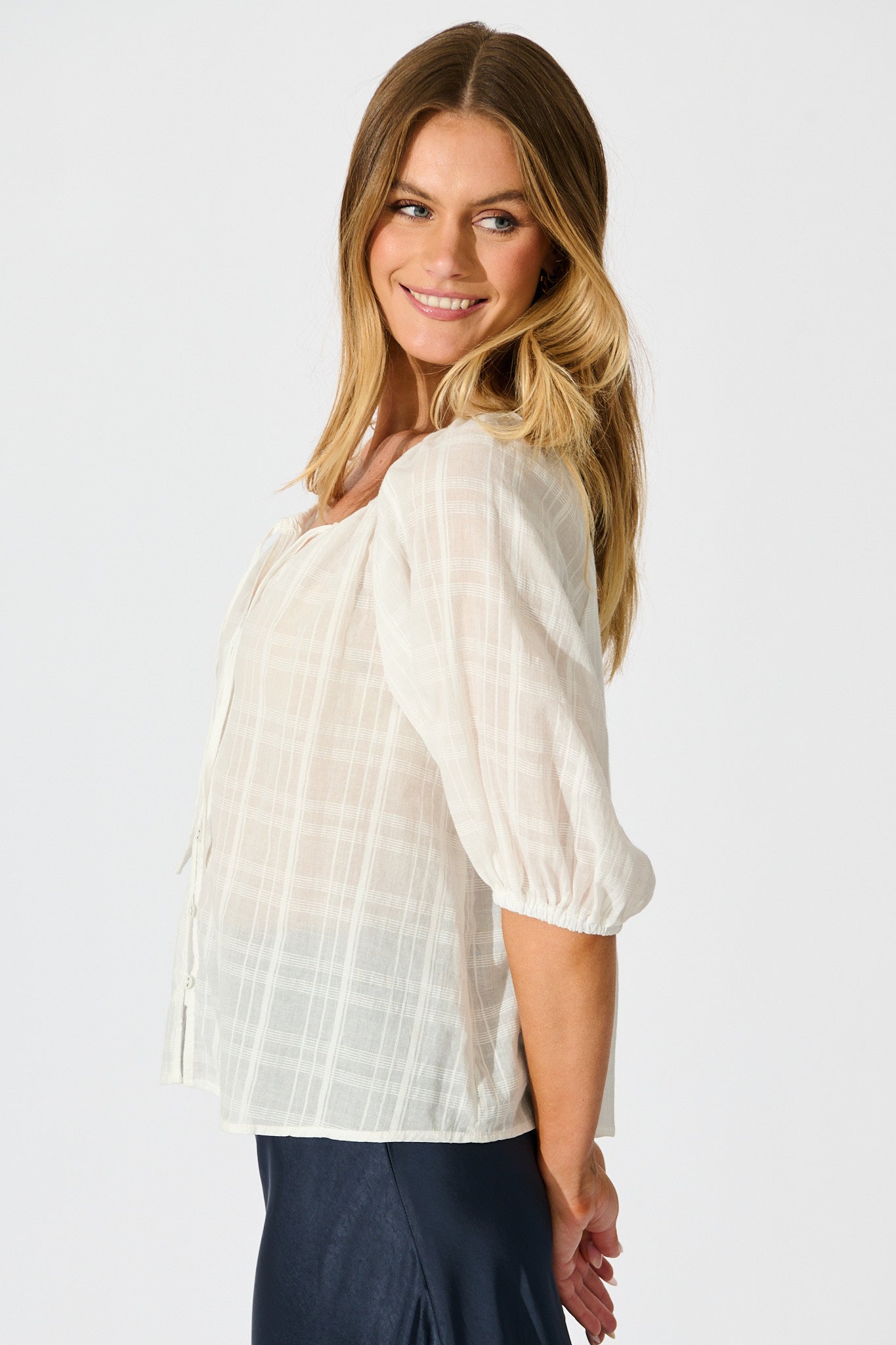 Seabound Top in White Textured Cotton