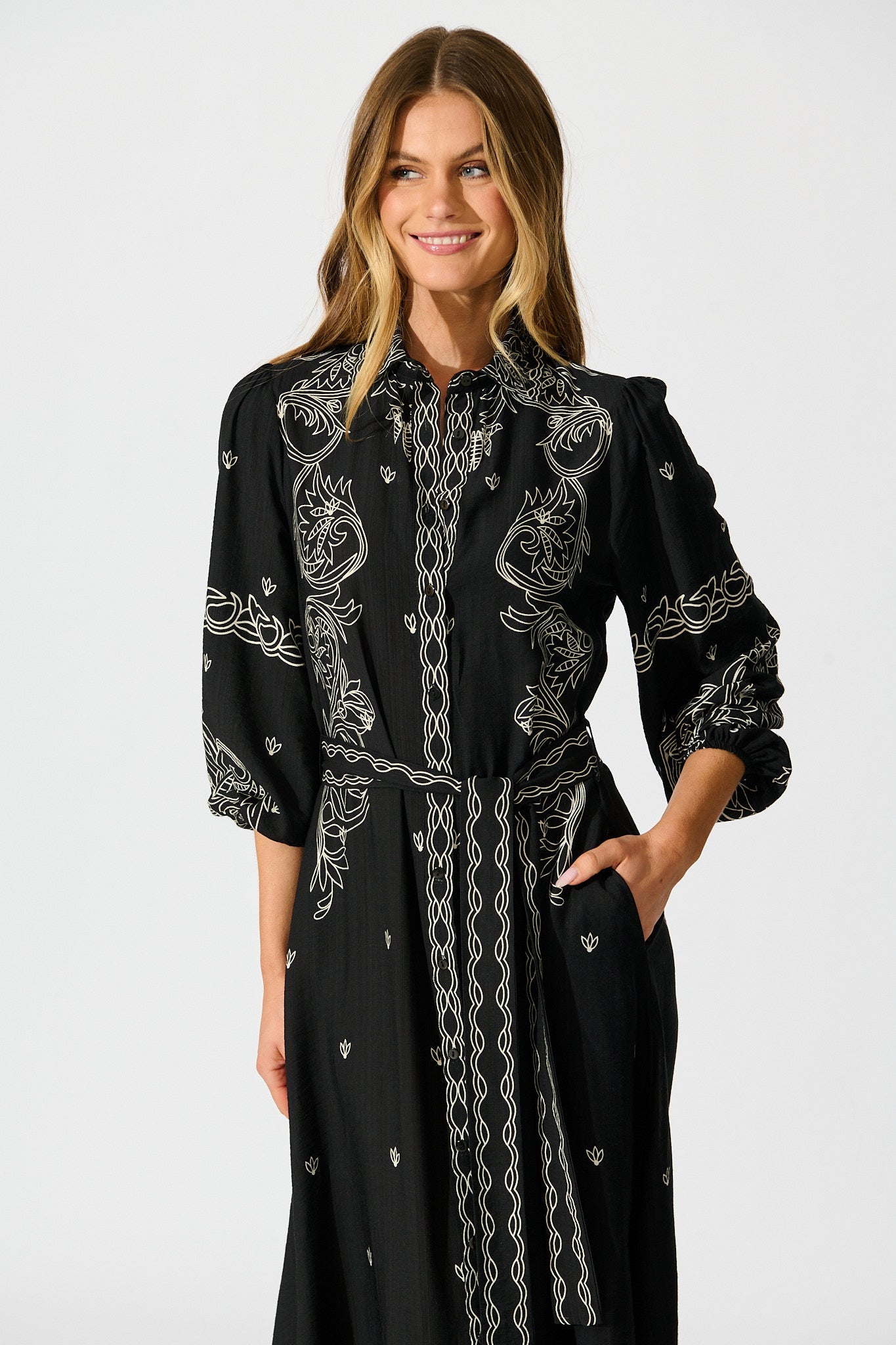 Aurelina Maxi Shirt Dress In Black Print Linen Blend