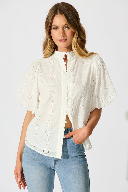 Krizza Top In White Embroidered Cotton