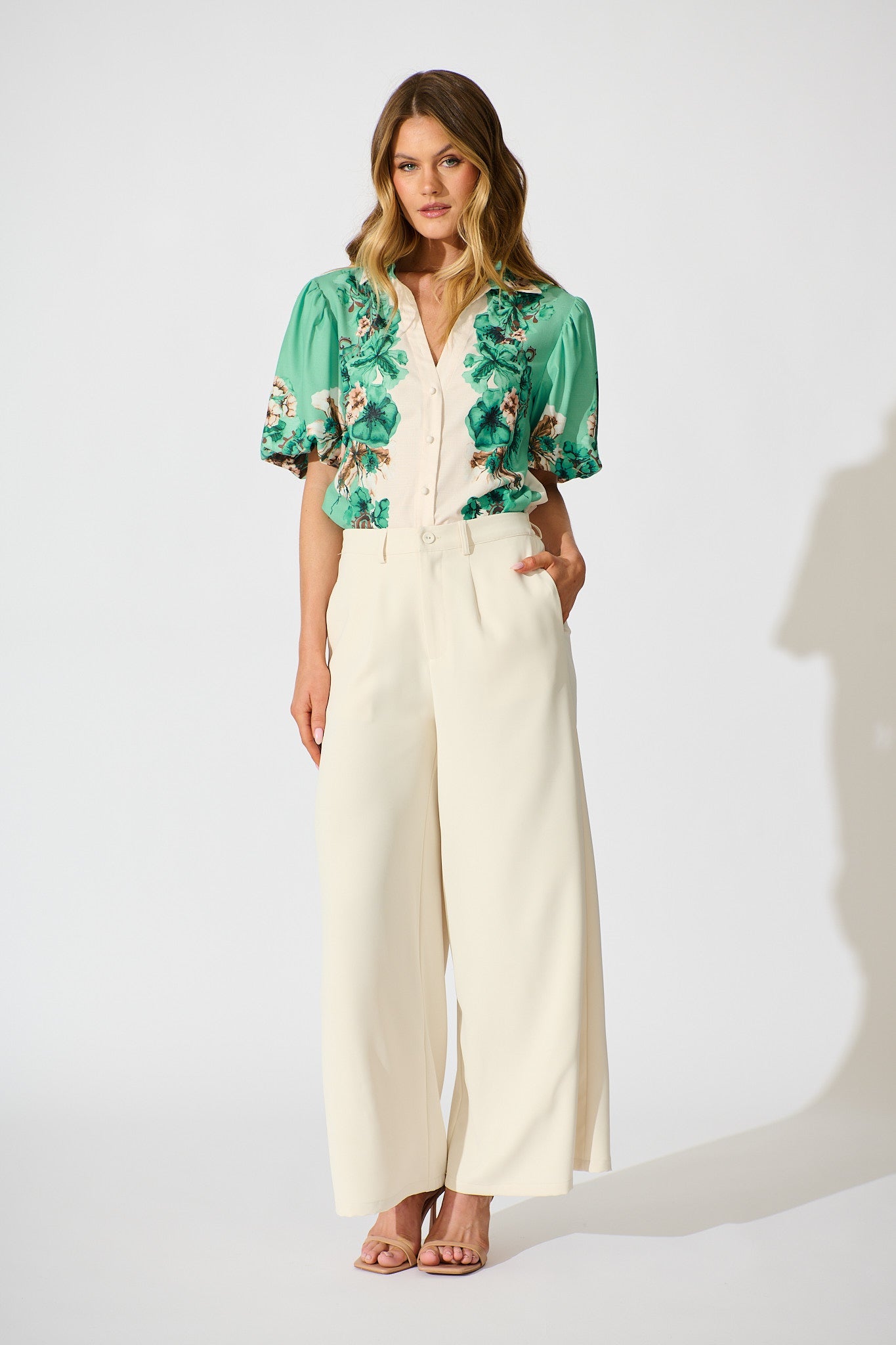 Willow Bloom Top in Cream with Jade Print Linen Blend