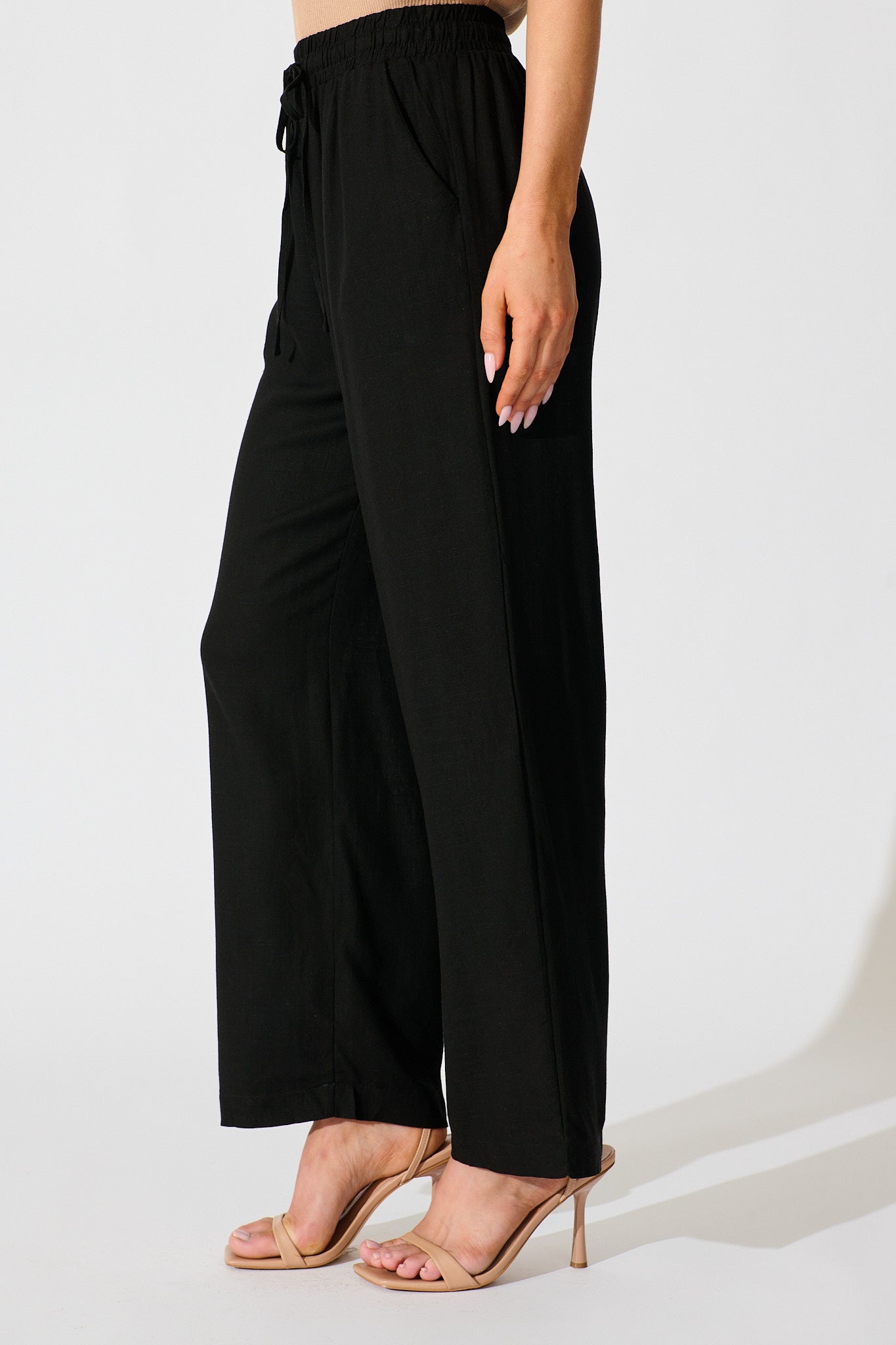 Natural Form Pant in Black Cotton Linen