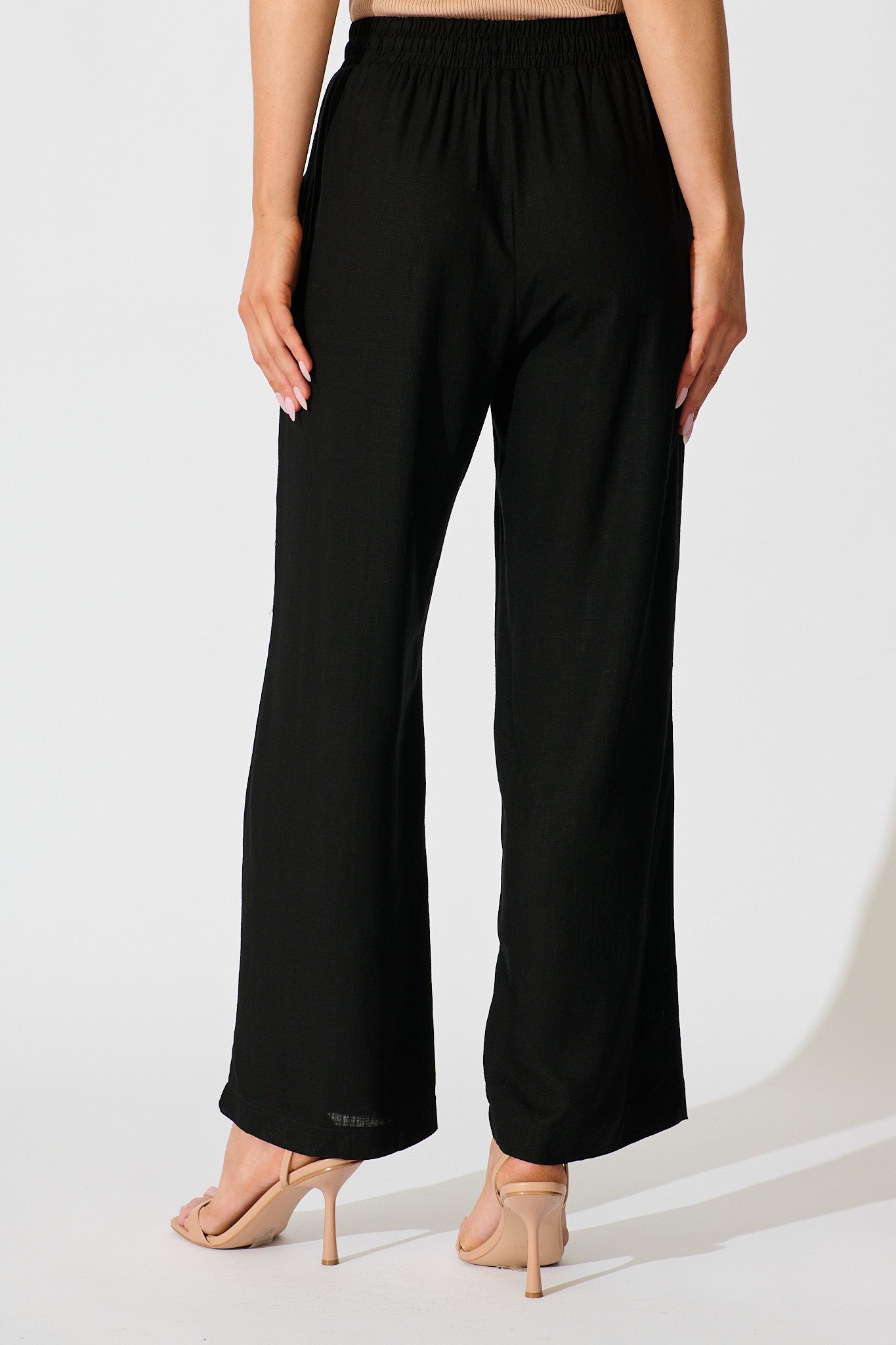 Natural Form Pant in Black Cotton Linen