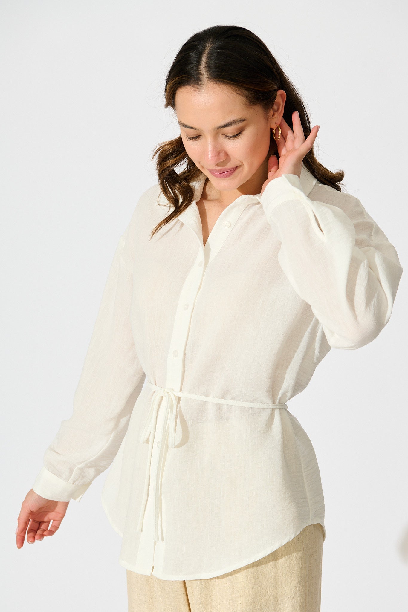 Lysandra Shirt in White Linen Blend