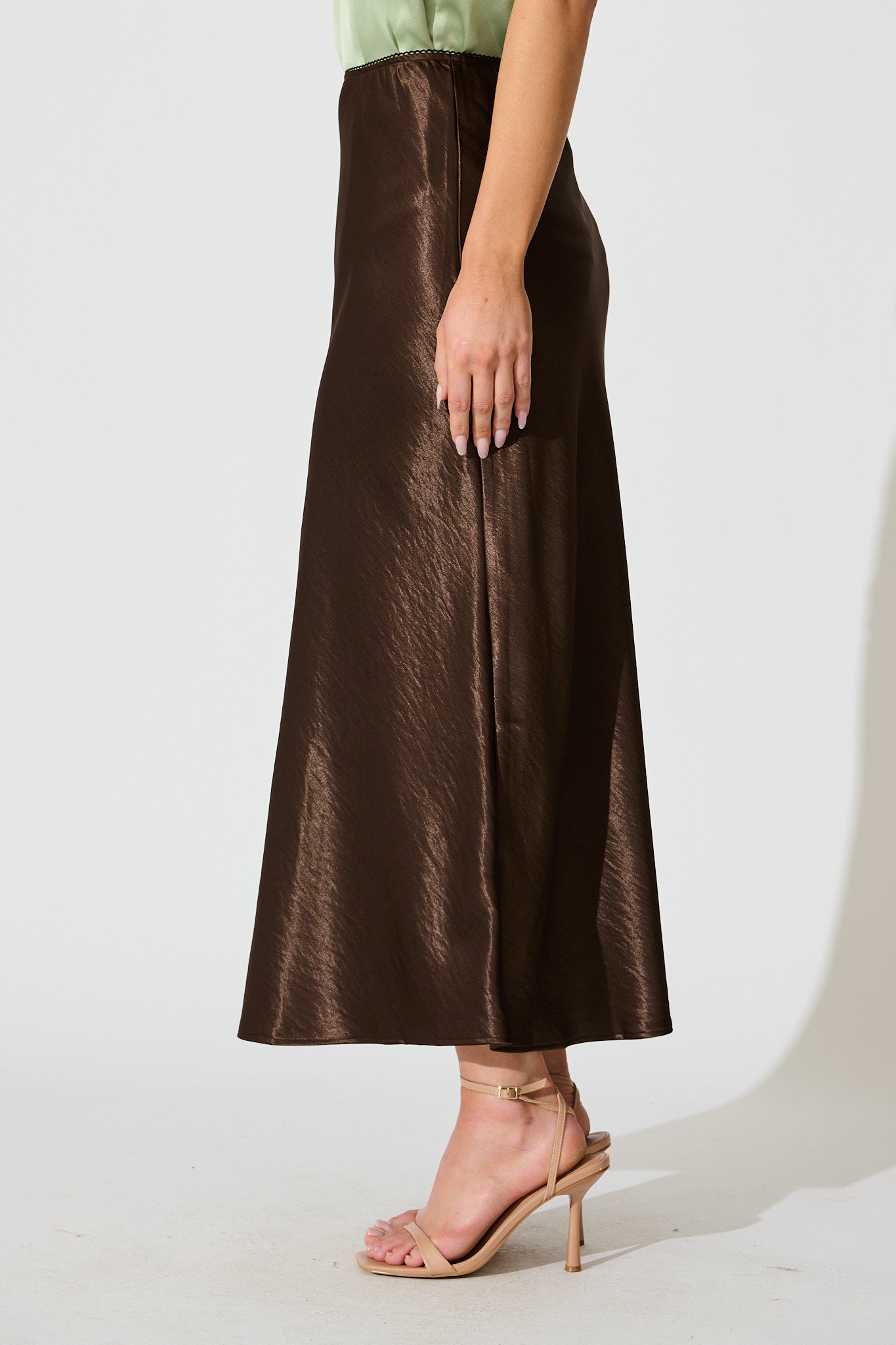 Satin Poise Midi Skirt in Chocolate