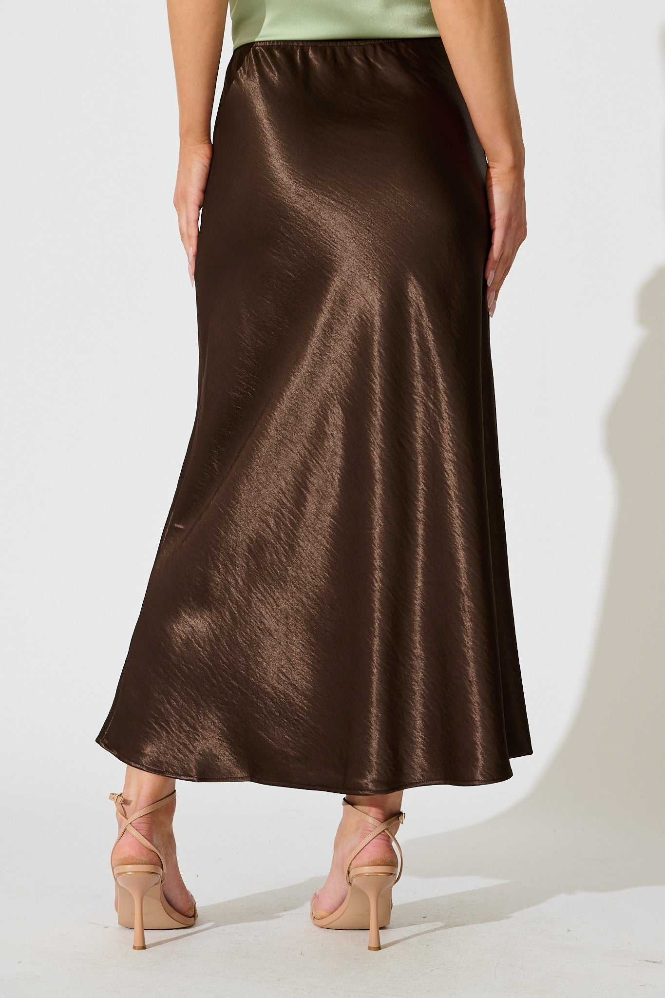 Satin Poise Midi Skirt in Chocolate