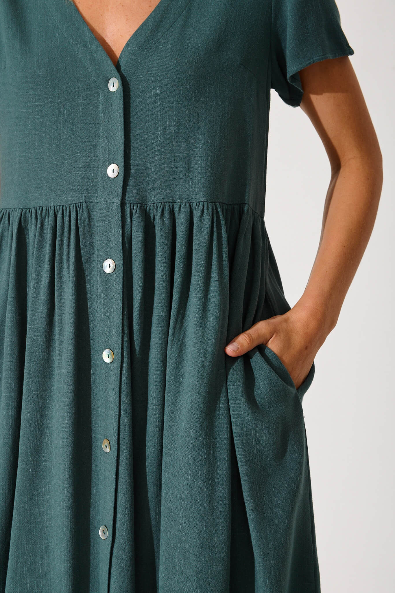 Horizon Smock Dress In Green Linen Blend