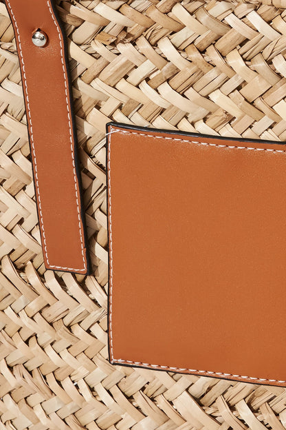 August + Delilah Joscelin Straw Bag In Tan