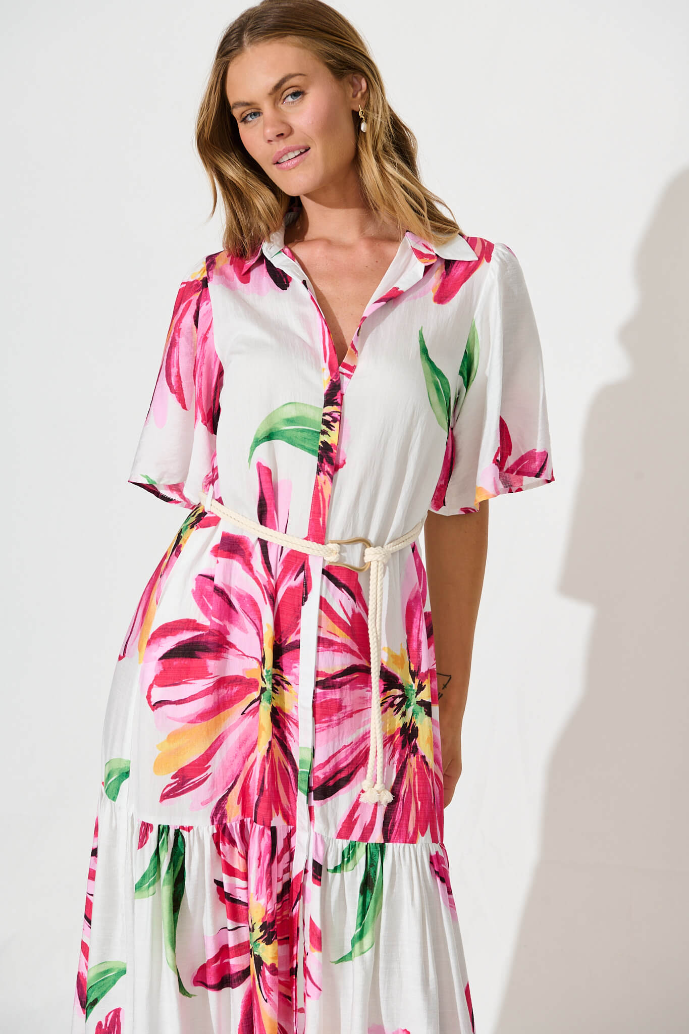 Cera Maxi Shirt Dress In White With Pink Floral