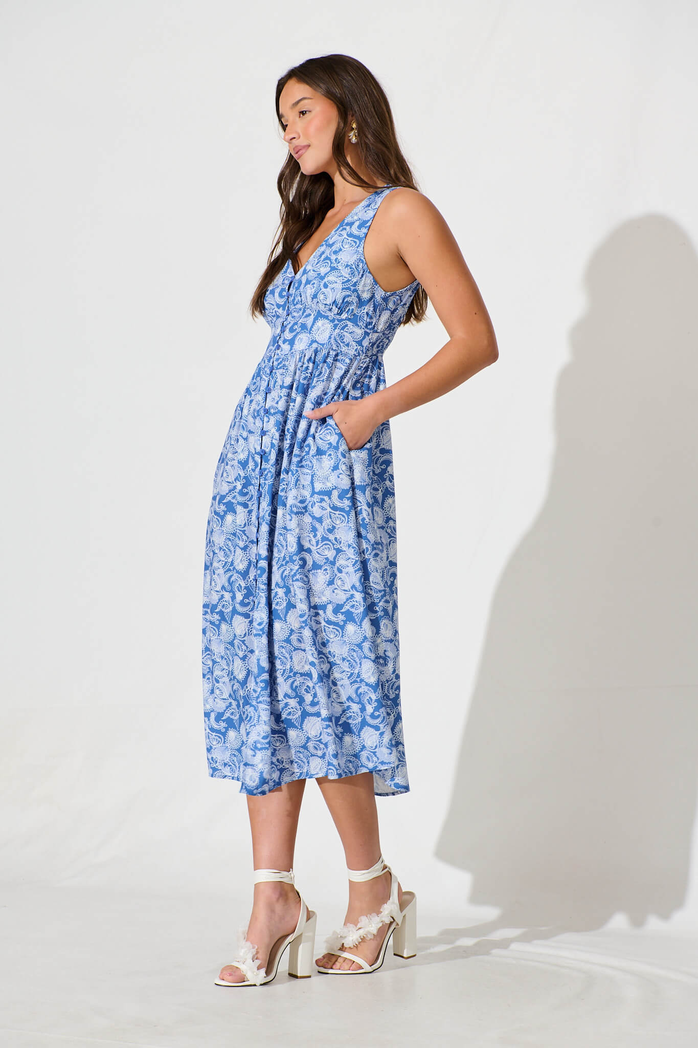 Ryland Midi Dress in Blue Paisley Print