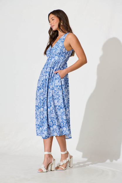 Ryland Midi Dress in Blue Paisley Print