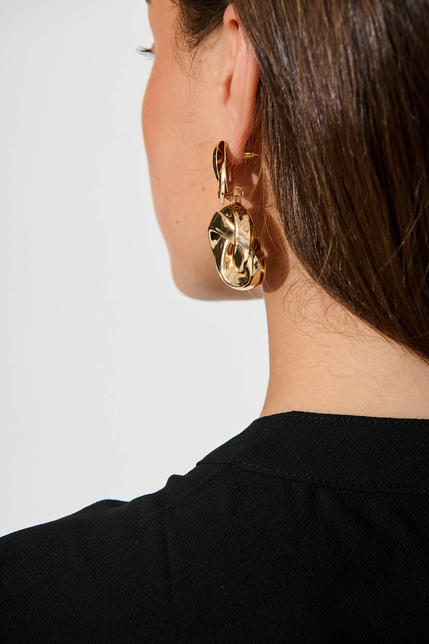 Myrtle Drop Earrings in Gold
