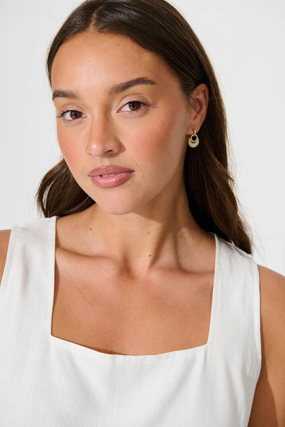 Jovelle Drop Earrings in White Pearl