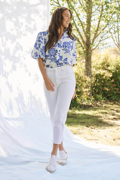 Delores High Rise Capri Straight Leg Jean In White Denim