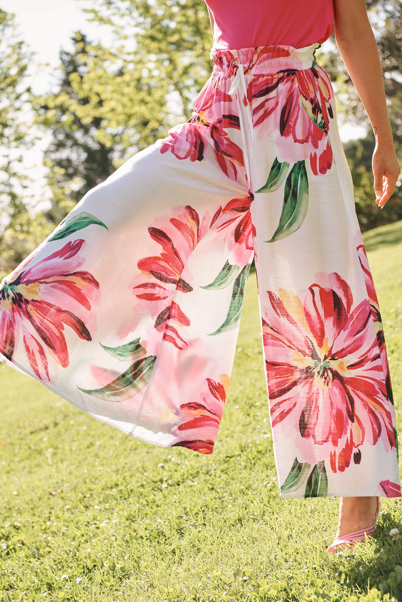 Mariah Pant In White With Pink Floral