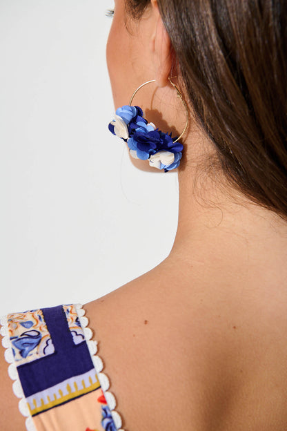 Domini Hoop Earrings in Navy and White
