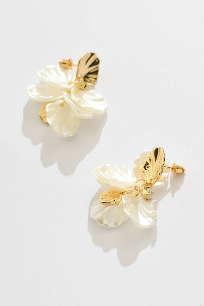 Galina Drop Earrings in Gold with Pearl