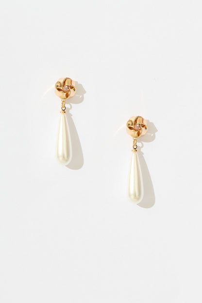 Ivora Drop Earrings in Gold with Pearl