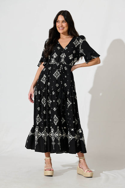 Valya Maxi Dress In Black with Cream Print Blend