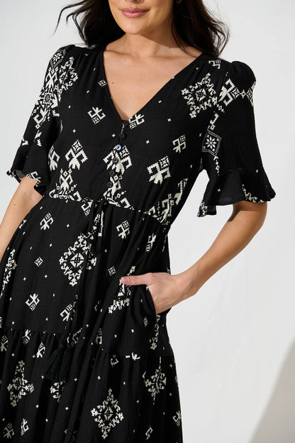 Valya Maxi Dress In Black with Cream Print Blend