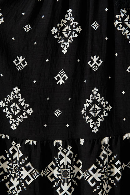 Valya Maxi Dress In Black with Cream Print Blend