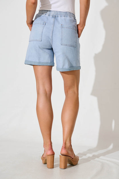 Tavi Short in Light Blue Denim