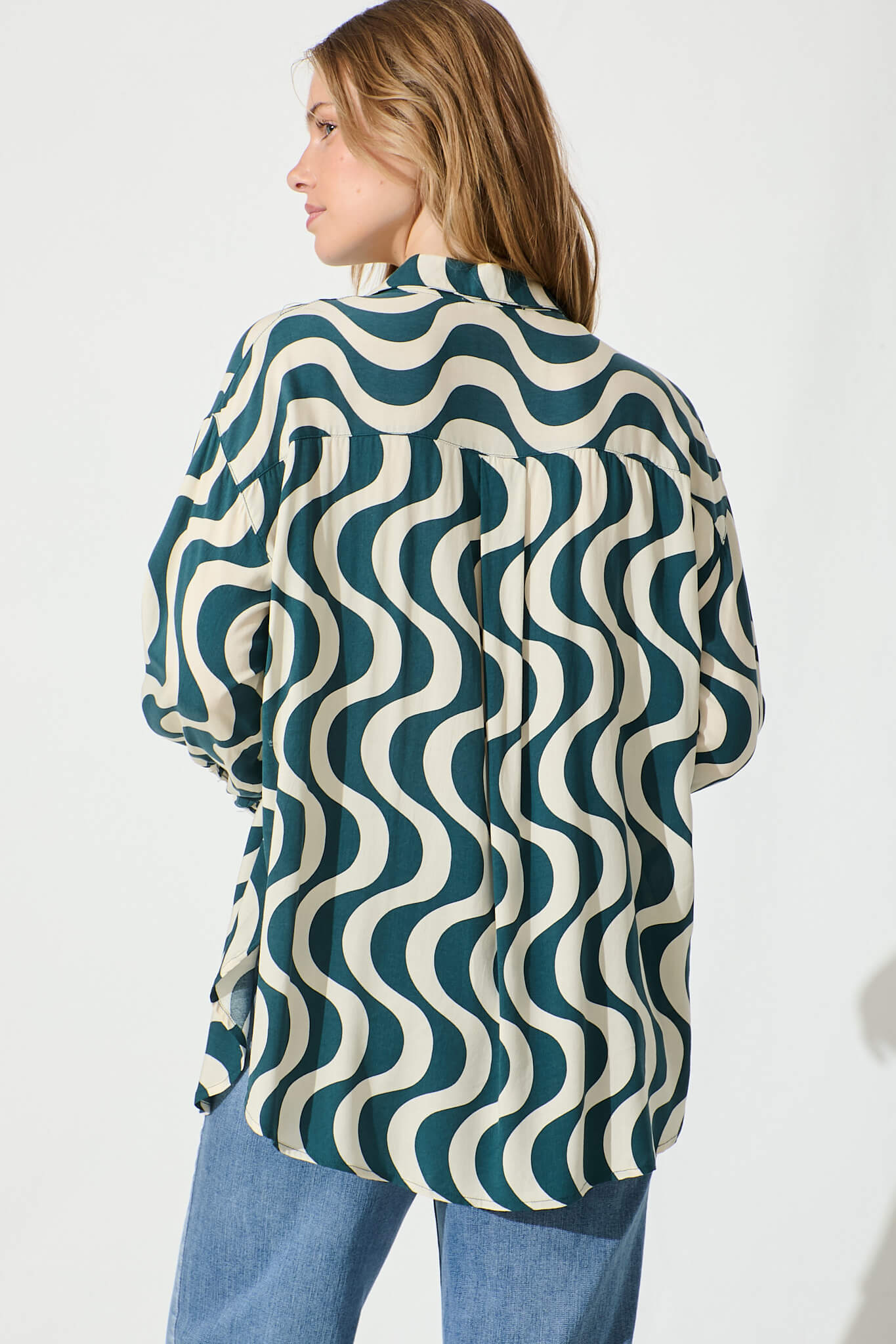 Carin Shirt in Emerald and Cream Swirl Print