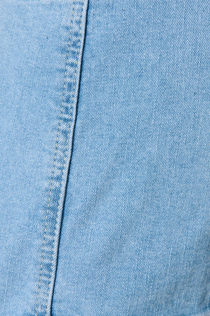 Suki Short In Light Blue Denim