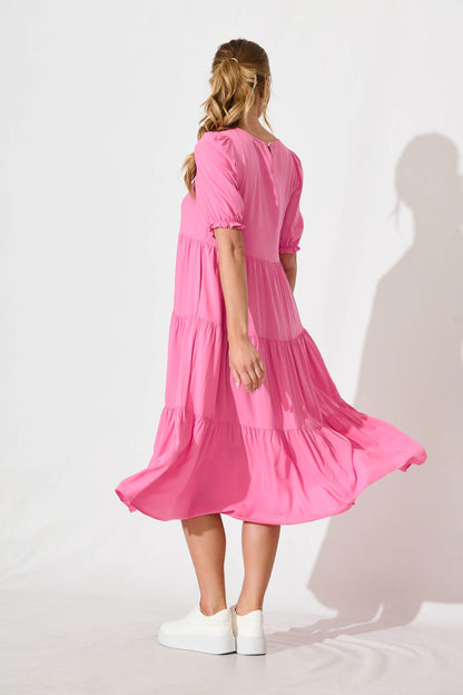 Nevi Tiered Midi Dress In Pink