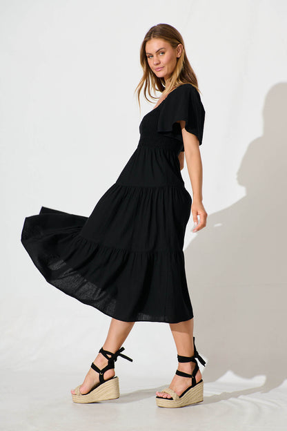 Akino Midi Dress in Black