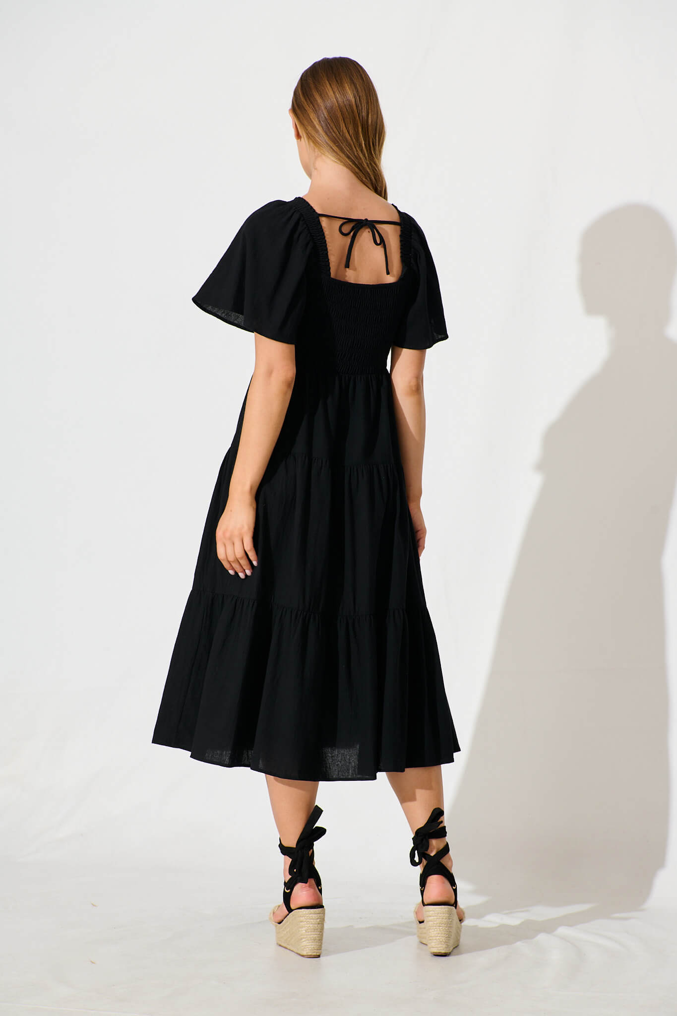 Akino Midi Dress in Black
