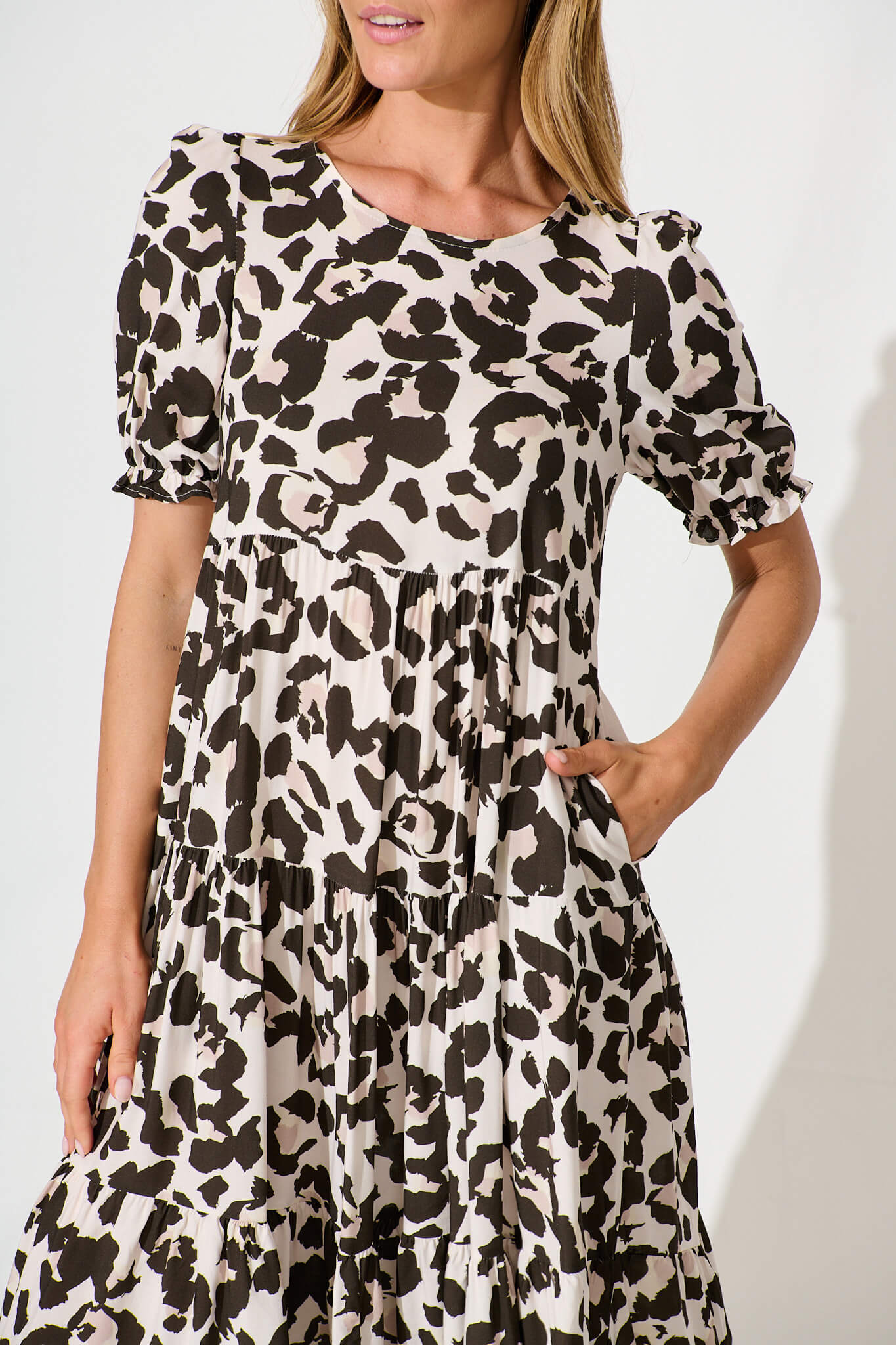 Nevi Tiered Midi Dress In Brown Leopard Print