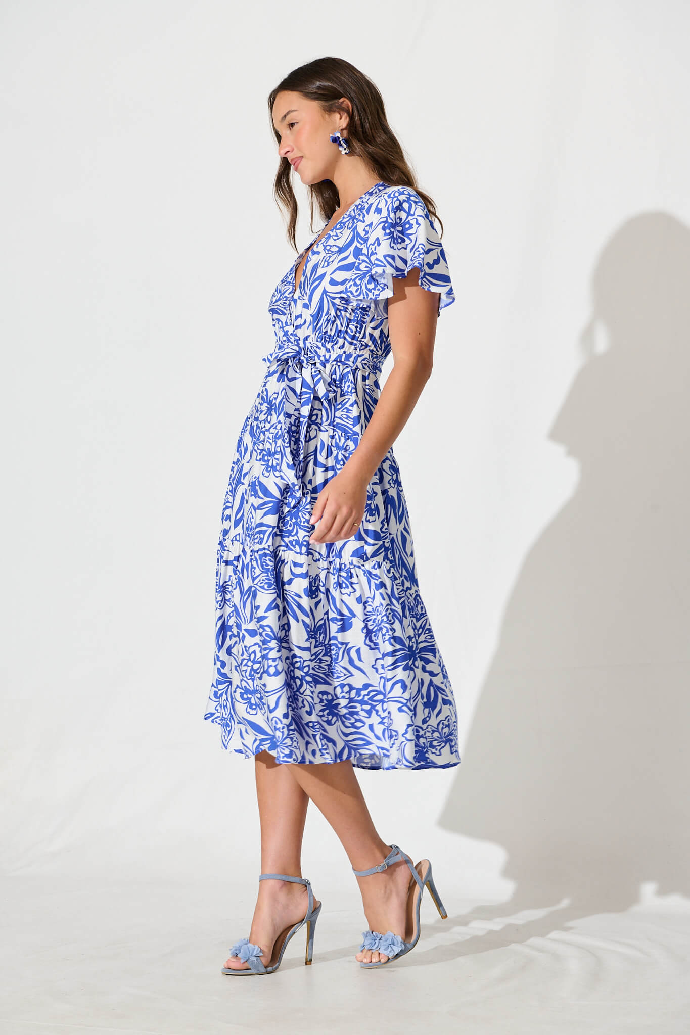 Kristianne Midi Dress In White With Blue Floral